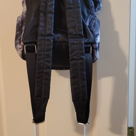 Backpack - Picture 2 of 2